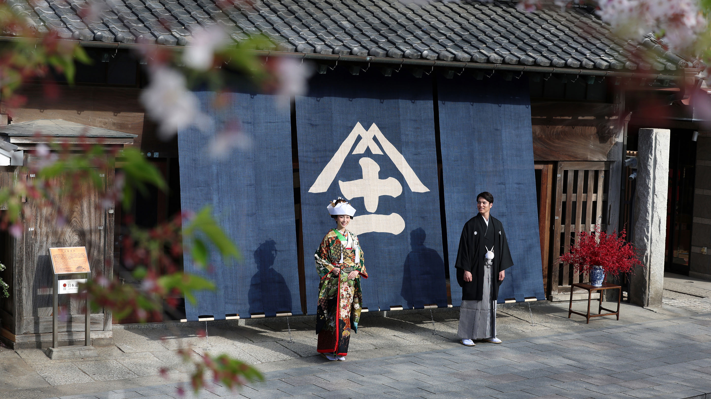 鎌倉・三河屋本店で叶える鶴岡八幡宮での結婚式